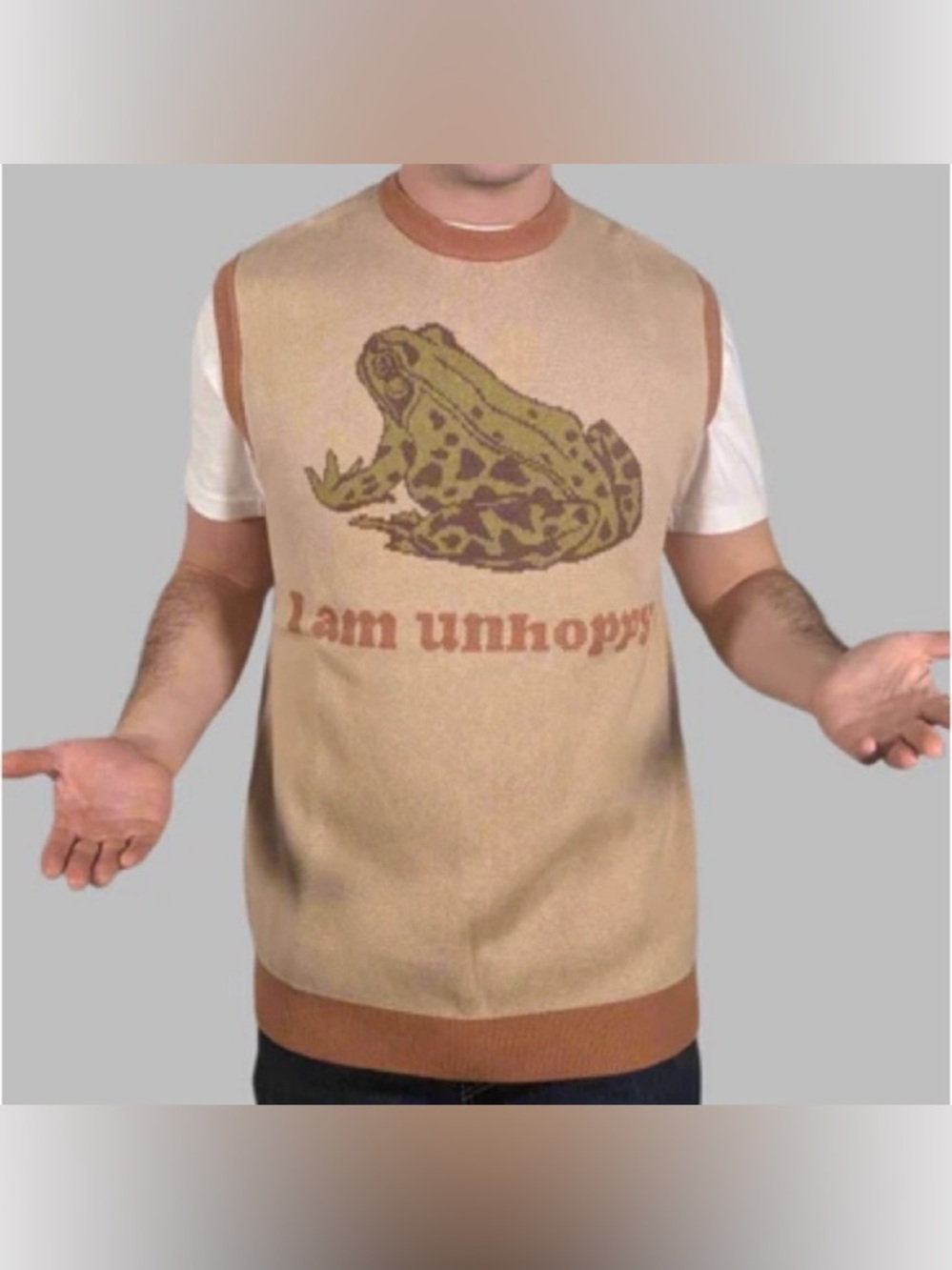 SLEEPY PEACH I am Unhoppy Punny Frog Pullover Sweater Vest in Tan, Size M